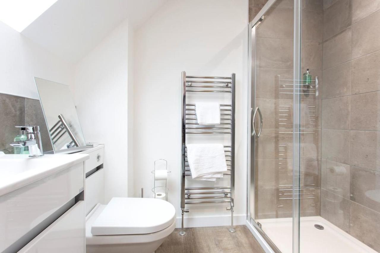 Remarkable 2-Bed Apartment In Culross ภายนอก รูปภาพ