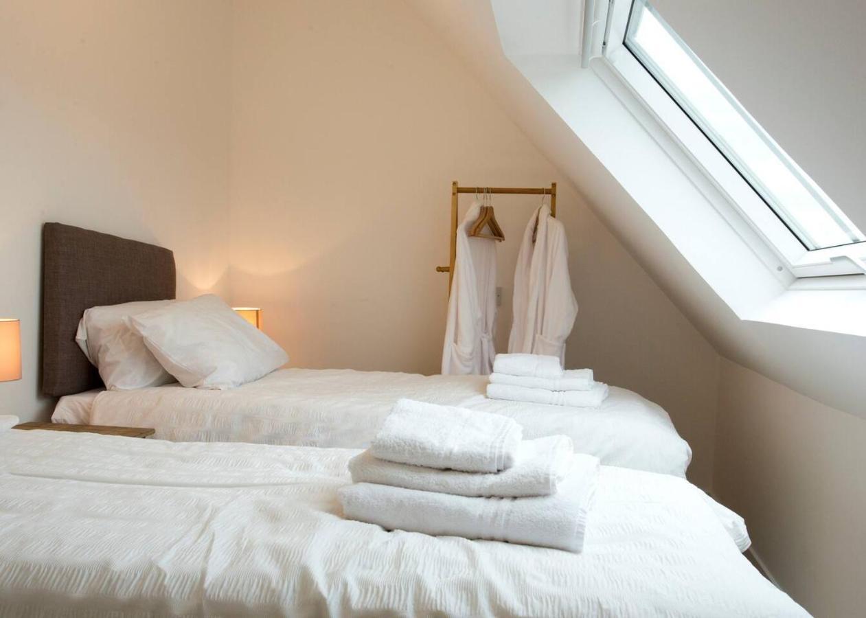 Remarkable 2-Bed Apartment In Culross ภายนอก รูปภาพ