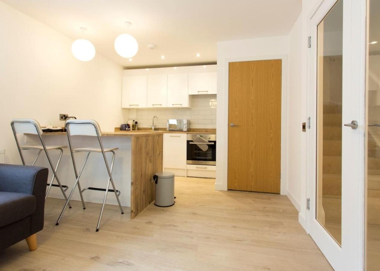Remarkable 2-Bed Apartment In Culross ภายนอก รูปภาพ